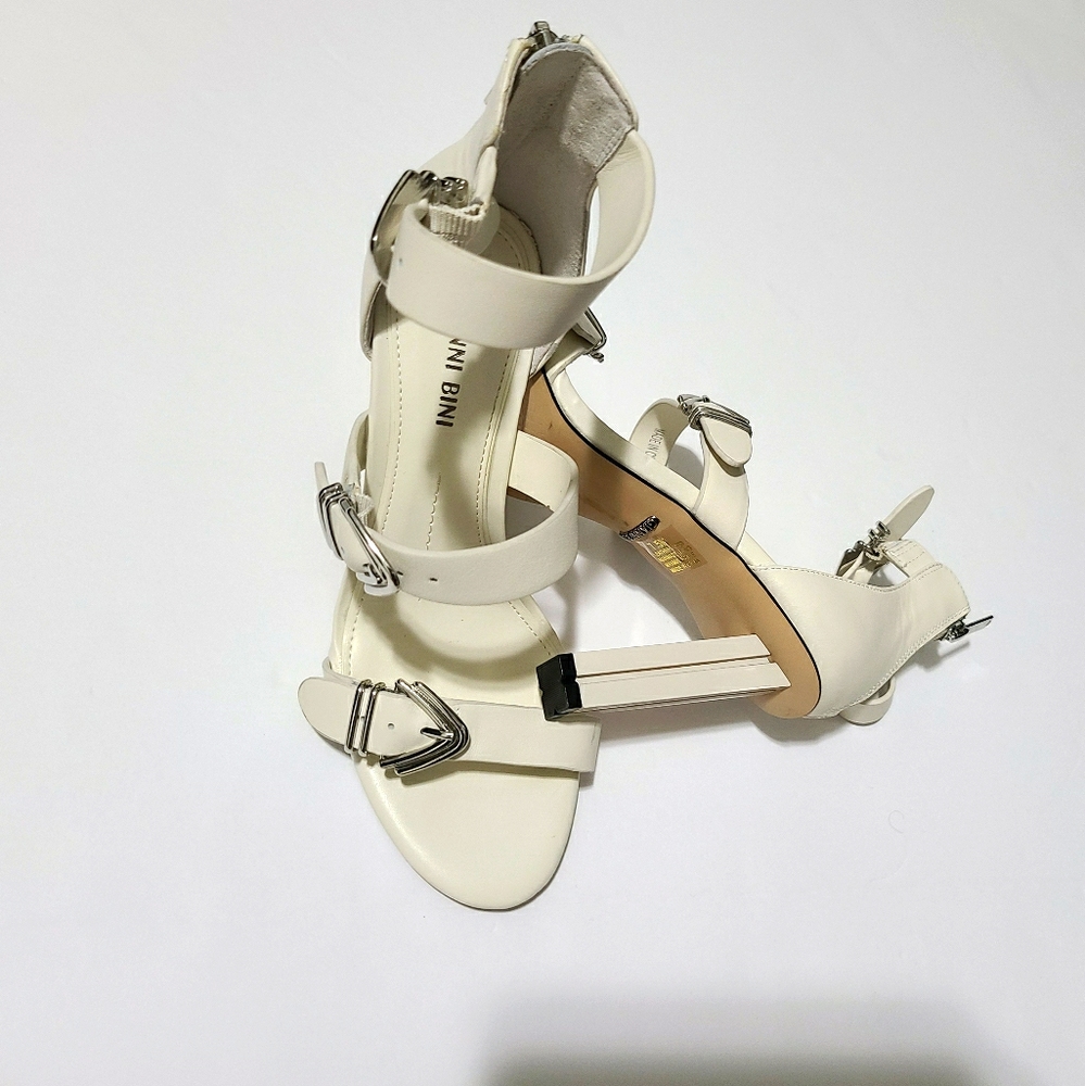 Gianni Bini High Heels Sandal